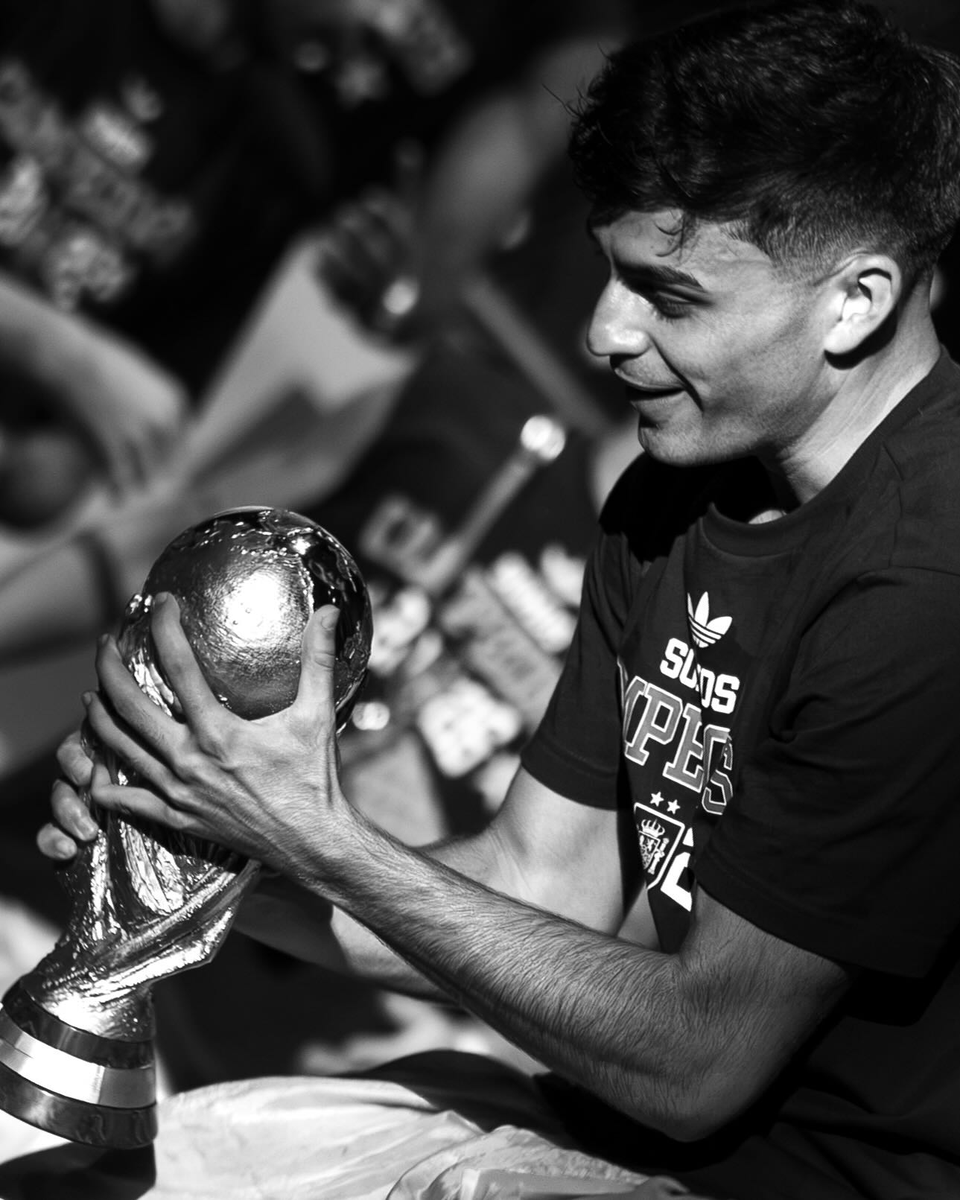 FCB World tweet media