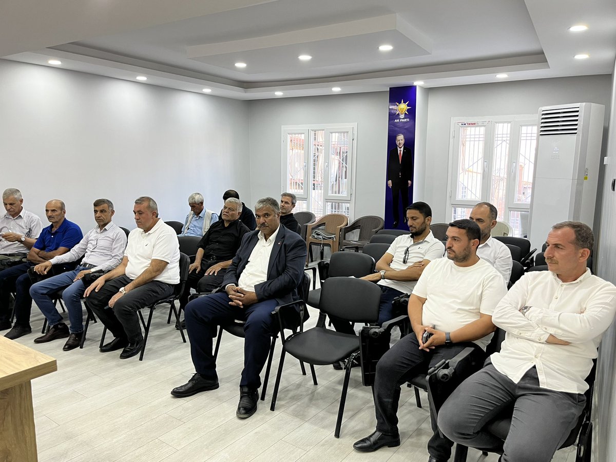 AKGENCLKSIVEREK's tweet photo. İlçe Başkan Vekilimiz Av. Orhan Çelik, Gençlik Kolları Başkanımız Ramazan Acar, Kadın Kolları Başkan Vekilimiz Birsen Arat ve kıymetli teşkilatımızla birlikte haftalık olağan toplantımızı gerçekleştirdik.

Toplantımızın hayırlara vesile olmasını diliyor, teşkilatımızın birlik ve beraberlik içerisinde çalışmalarına kararlılıkla devam edeceğini ifade ediyoruz.

#AKPARTİ 
#gençliğinlegeleceğeyönver 

@avyusufibis 
@osmannazlier 
@abdullahutr 
@furkankucukk_ 
@AKGenclikGM 
@Cengizozeyran82 
@RahimeTuysuz 
@akgencliksurfa 
@aksiverek 
@ramazanacar199 
@akkadinsiverek