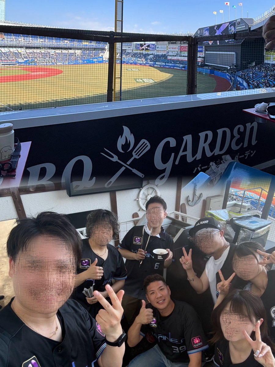 OOOOOO24_'s tweet photo. 初めての席🎶途中で離脱しちゃったけどみんなでわいわいみれるの楽しかった🌟 https://t.co/UXsBMdqrwg