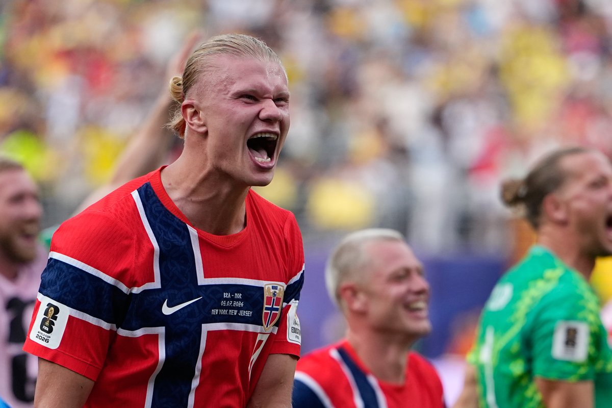 FanDuel's tweet photo. Erling Haaland turns 26 years old today 🥳

🏆 x1 UCL
🏆 x1 FIFA Club World Cup
🏆 x1 UEFA Super Cup
🏆 x2 Premier League
🏆 x2 FA Cups

SUPERSTAR 🇳🇴 https://t.co/SjhiSFuHzJ