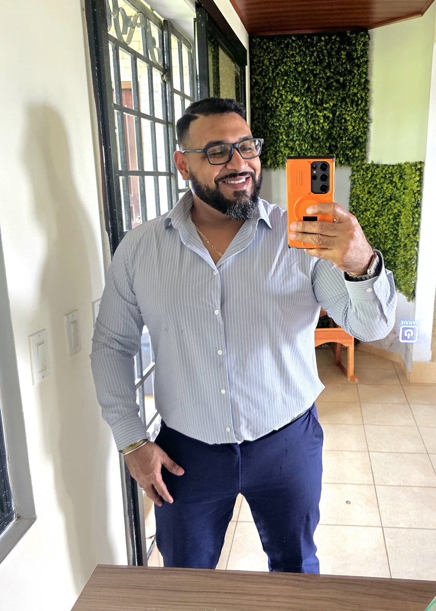 rogabriel1883's tweet photo. "Nadie imagina todo lo que puede cambiar tu vida con una sola firma. ✍️⚖️" https://t.co/K6rU9bMtjy