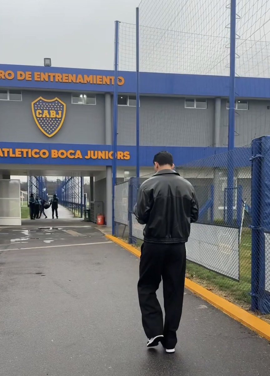 equipoatodoboca's tweet photo. Otra vez en casa 💙 https://t.co/KFGkRqZ0Mt