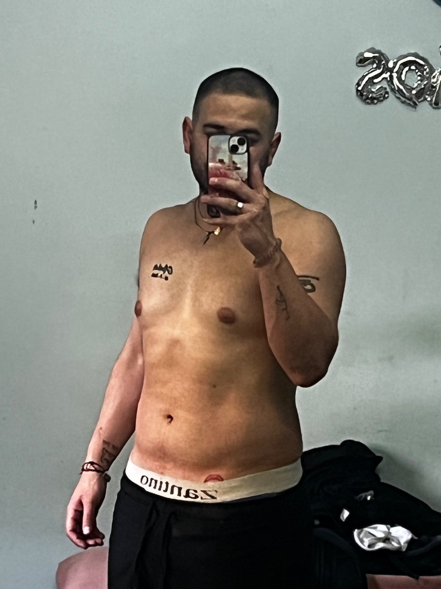 feerhuracan's tweet photo. Sigo gordo pero estoy metiendo todo mi esfuerzo por mejorar💪🏼☺️ que opinan? https://t.co/ktn4QdlxOj
