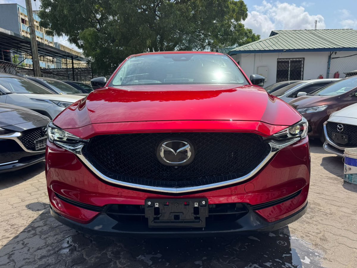 alasirimotors's tweet photo. Mazda CX-5
Year : 2021
2000cc petrol
6 speed automatic transmission
Leather seats
Mazda I-active sense
Available 
View more details on our website

https://t.co/z4Hbpkcd13 https://t.co/SP1yUrfrHN