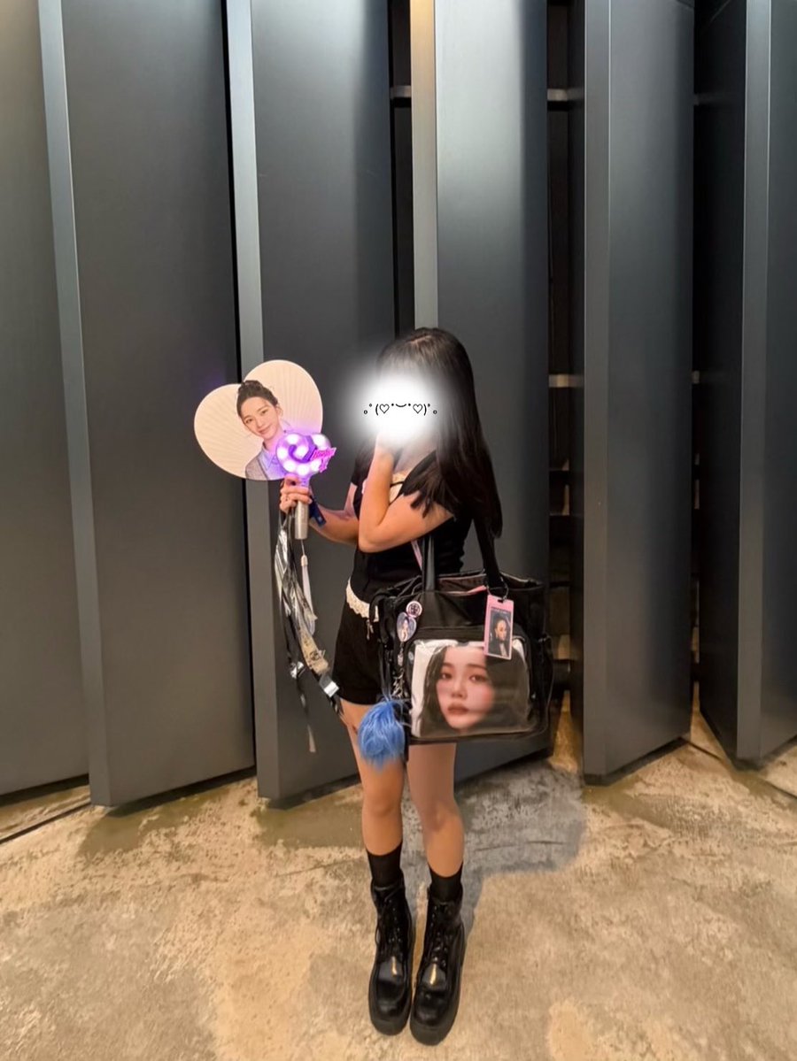 ae_rinablu's tweet photo. ファンミ2日目&amp;3日目参戦！

近くでaespaちゃん、拝めて幸せでした❣️ https://t.co/1NxYMuJ3PF