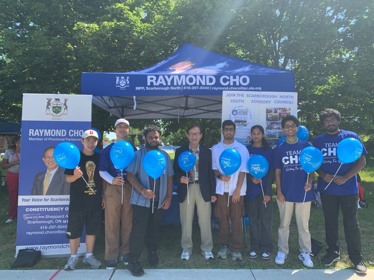 RaymondChoPC's tweet photo. The sun was out &amp; the energy was high! Young masqueraders lit up Malvern streets at @GoTOCarnival #JuniorCarnival2026 in #ScarbTO, showcasing creativity, festive costumes &amp; Caribbean pride while bringing the theme #WeMoveTheCarnival to life.🔥

Proud to celebrate with my @SN_YAC! https://t.co/lIGk1RMRKu
