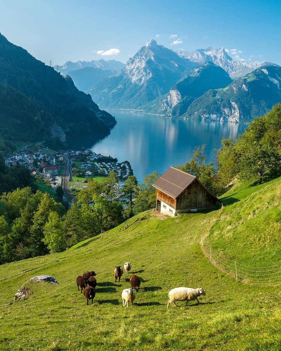 I_love_family1's tweet photo. Interlaken, Switzerland 🇨🇭 https://t.co/SoDar5ZrJm