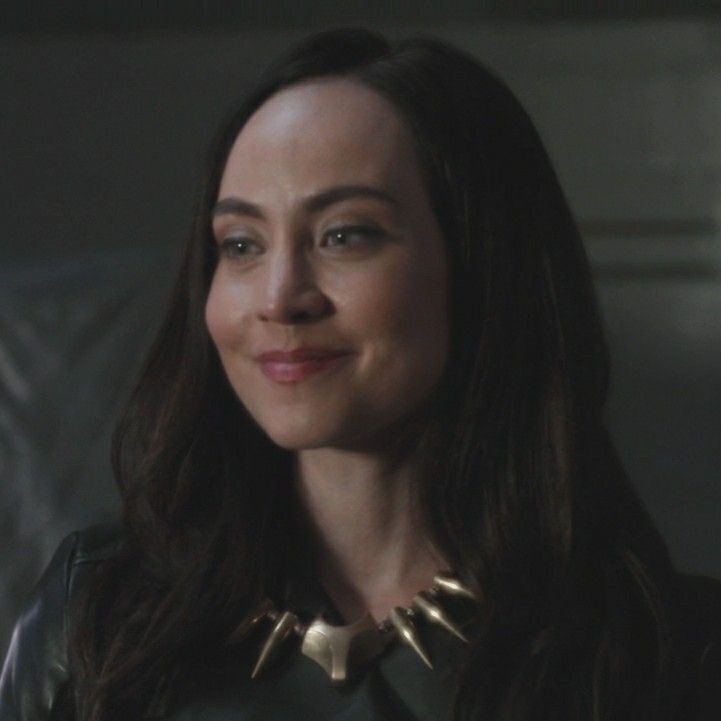 jellyfish_aib's tweet photo. day 261. nora darhk https://t.co/HQ0sXVmZOE