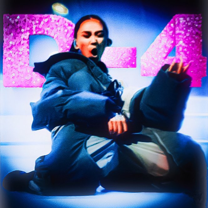 popstersxsarahg's tweet photo. 4 days to go! 🎂👑💖
#SarahGeronimo #PopstarRoyalty #latepost https://t.co/Hhqu0CsmUt