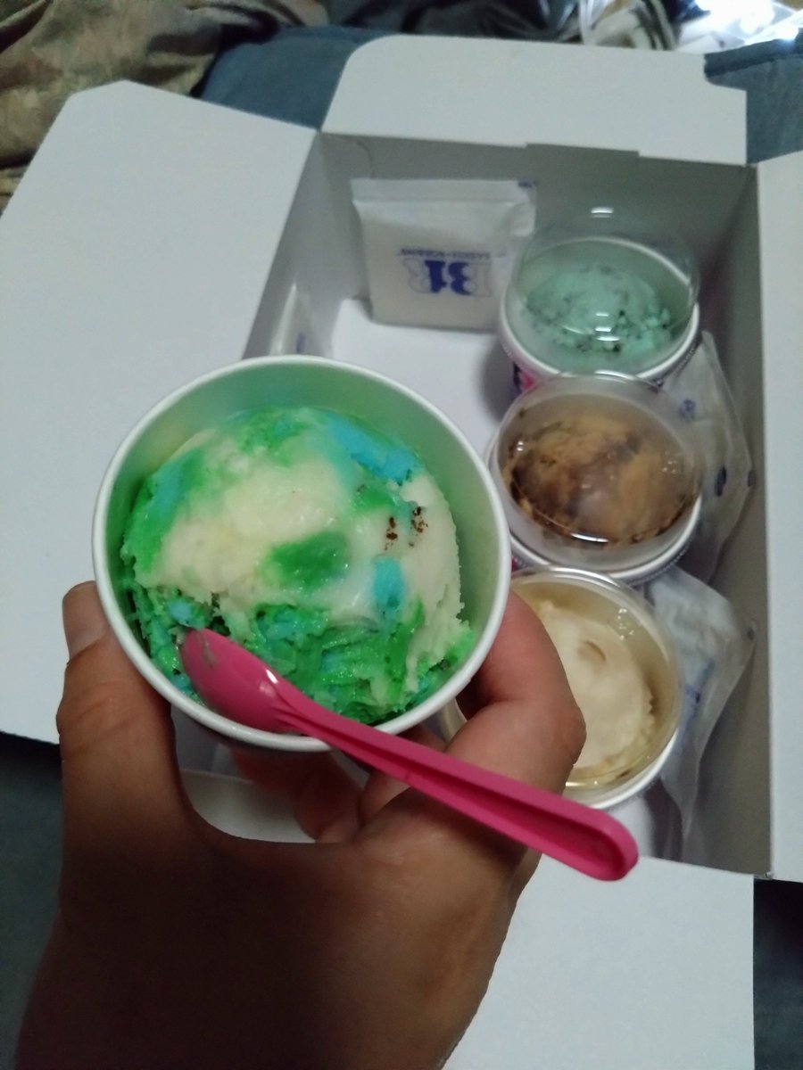 ichinokibou's tweet photo. どうぶつの森のごちそうアイス美味しすぎる。 https://t.co/bMPPSMqF9i