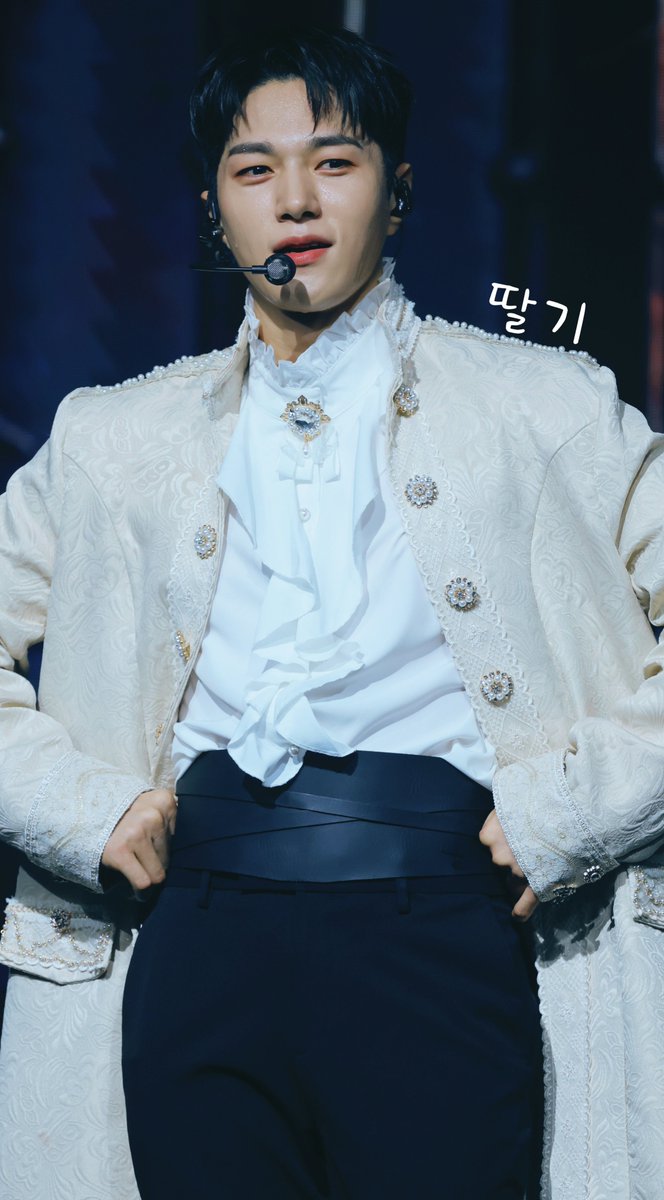 ting_lan87408's tweet photo. 260719 KIM MYUNG SOO
FAN-CON <UNCHANGED> in TAIPEI
#인피니트 #엘 #명수 #김명수 https://t.co/0iUyVMTHIJ