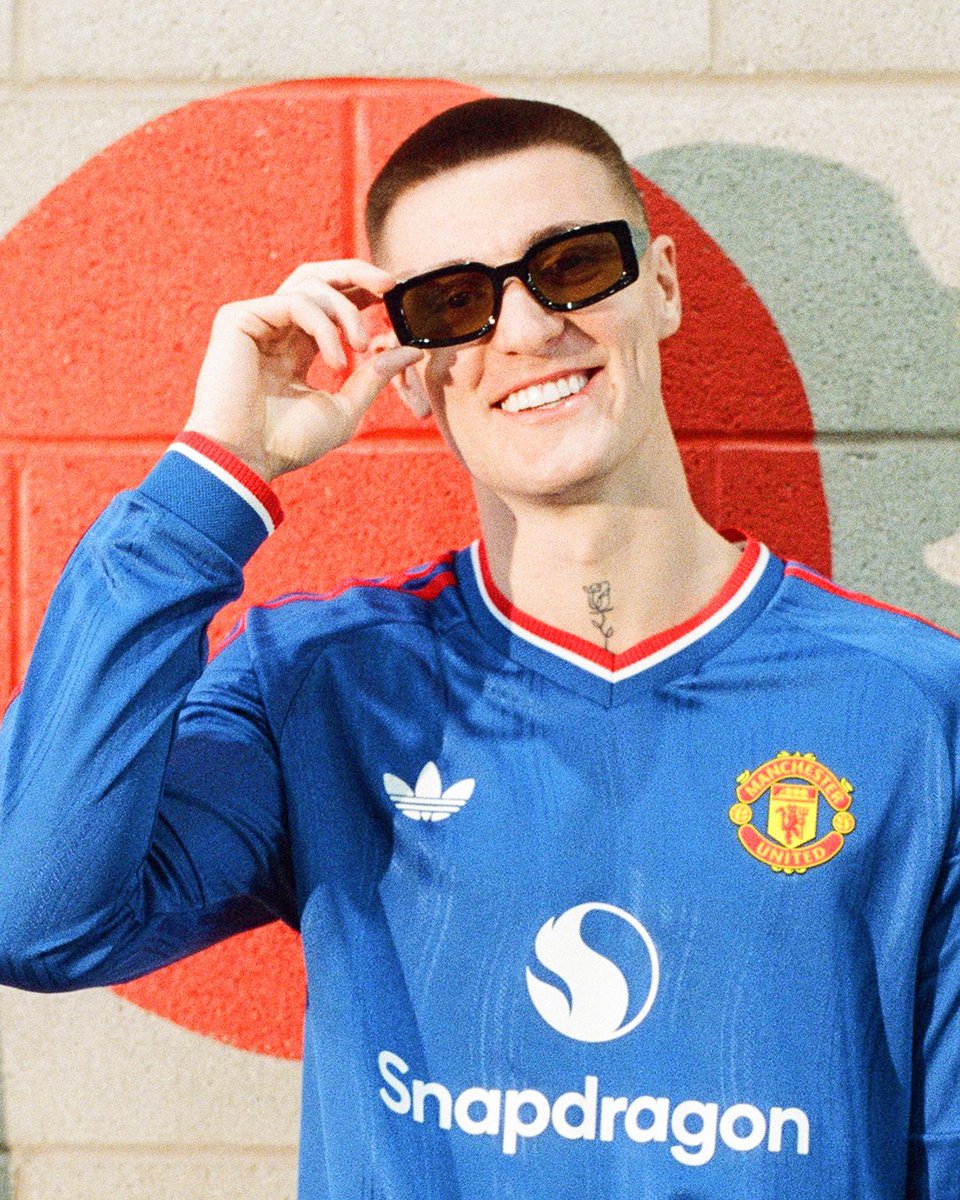 ManUtd's tweet photo. Away kit caught on film 🎞️😎

👤 @adidasFootball x @ExpiredFilmClub