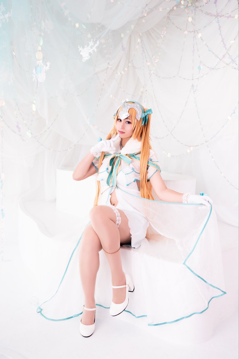 CosShanon's tweet photo. 【コスプレ】

Fate/Grand Order 

ジャンヌ・ダルク(水着)

・

・

内緒ですよ？

・

・

photo: 7_aさん(@7a_tkn_ )

studio: studio碧 (@studio__ao ) https://t.co/5s6mp6yeMu