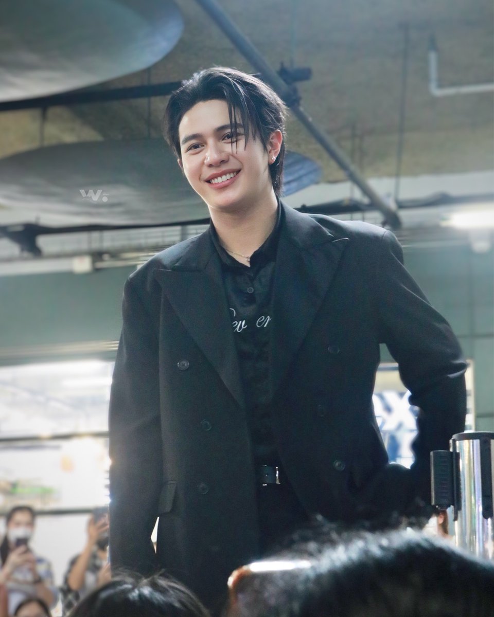 ForWilliamjkp's tweet photo. พิกัดบอดี้การ์ดหล่อบอกต่อครับ🙂‍↕️🤟🏻✨

WILLIAM SOLO PRESS
#Flex1045xWilliamjkp_Flashback 
#FlashbackWilliamjkp_Presstour
#williamjkp @Williamjkp1 https://t.co/OAkcSHmGnj