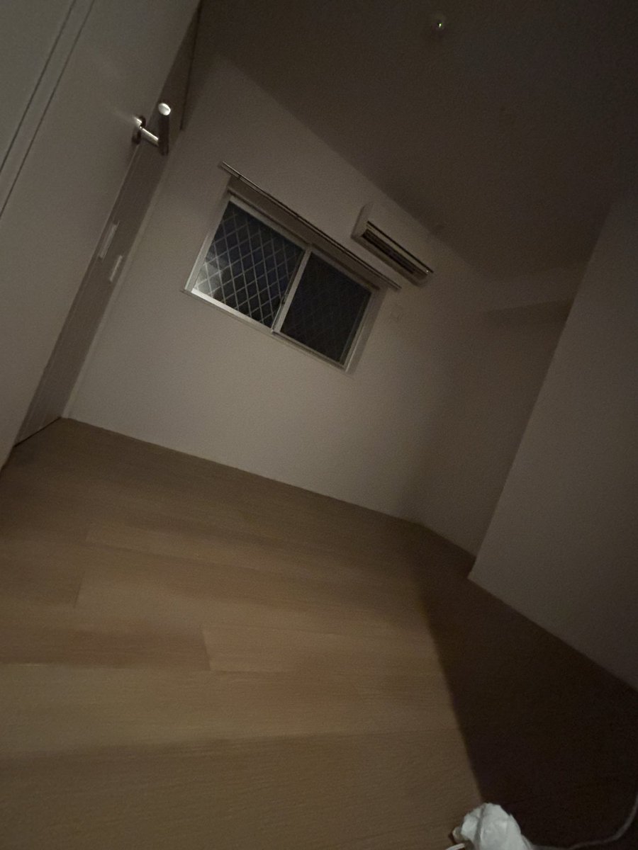 helloeiyu's tweet photo. ２ヶ月にわたって先延ばしし続けた引っ越しもいよいよ大詰めです！ https://t.co/1L1XaXowT8