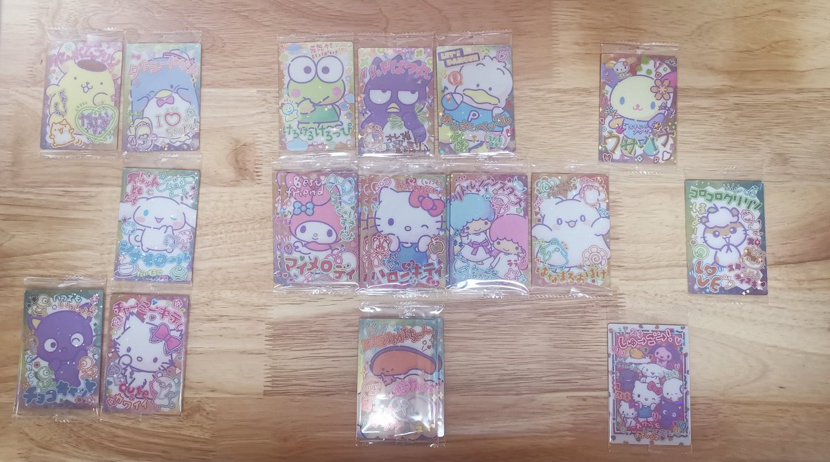 mt_ganbaru's tweet photo. サンリオカード22パック分！
ぐでたまはまだ出ないけど、みんな可愛すぎて癒し😊
もう少し探してから交換してもらおうかな～ https://t.co/yERuHvWx9X