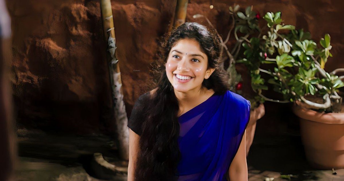gymf907's tweet photo. The best debut for any actress in Telugu cinema @Sai_Pallavi92 β€οΈπ
π4 Filmfare awards including BEST ACTRESS
π92 crs gross 48 crs share
π Highest TRP in AFTERNOON SLOT
π ALL TIME TOP 3 TRP IN STAR MAA
π 1 CRORE GROSS IN 2 SINGLE SCREEN THEATRESπ
#Fidaa
#9YearsForFidaa https://t.co/nyAr1YnyyX