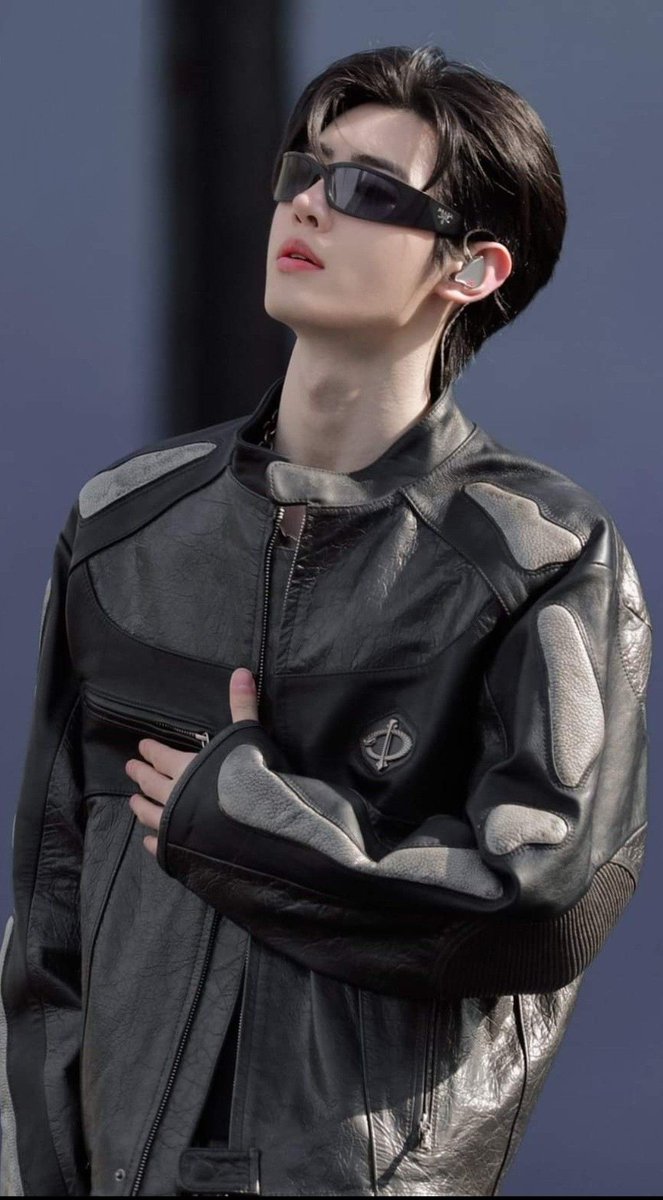 ewnnzx's tweet photo. 아따 참 잘생겼네~ https://t.co/3GMvAhcA3p