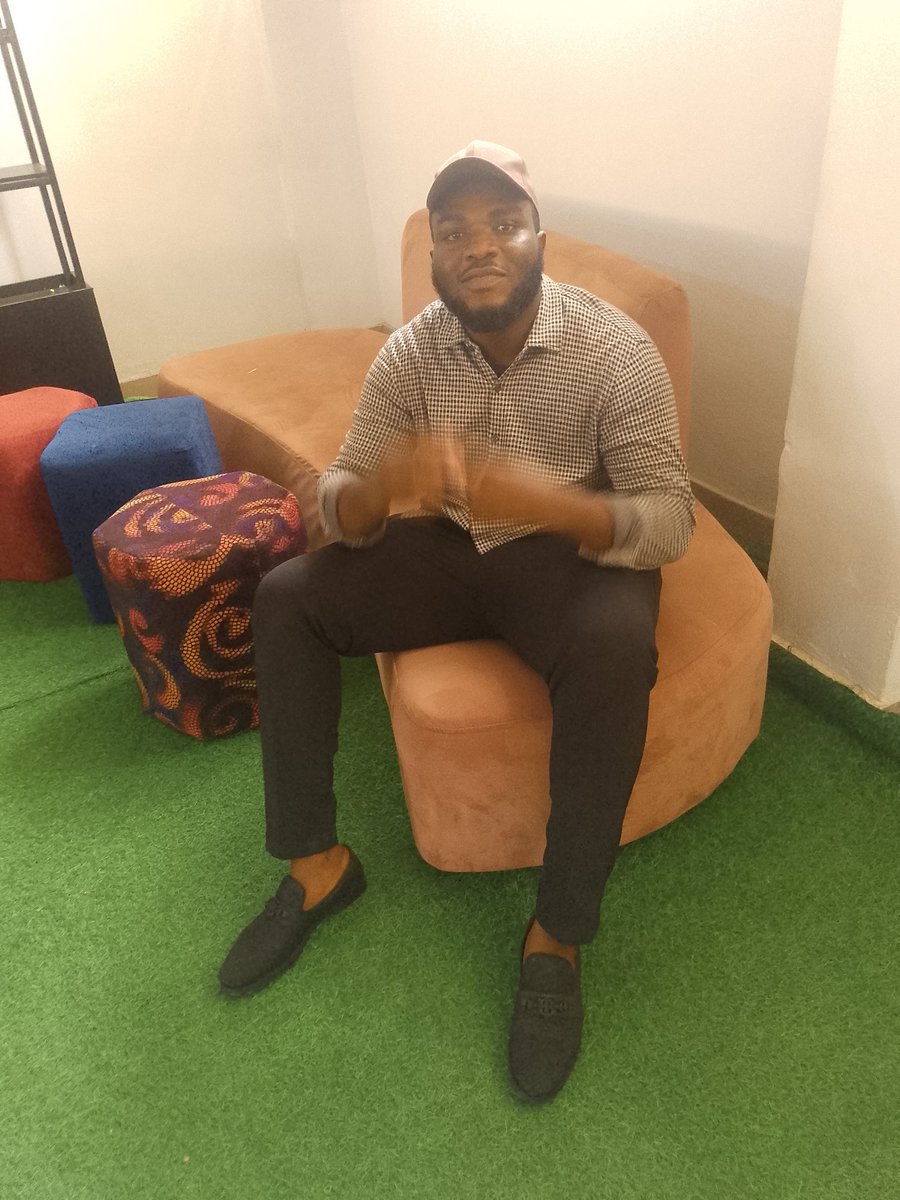 TechChizzy's tweet photo. I don't know how to ask people for money, so I won't. Instead, I'm asking for work.

I urgently need to raise ₦20,000,000 for my startup, and I'd rather earn it by doing what I do best.

I'm a software developer who builds websites and mobile apps. https://t.co/S9VBD1dbHN