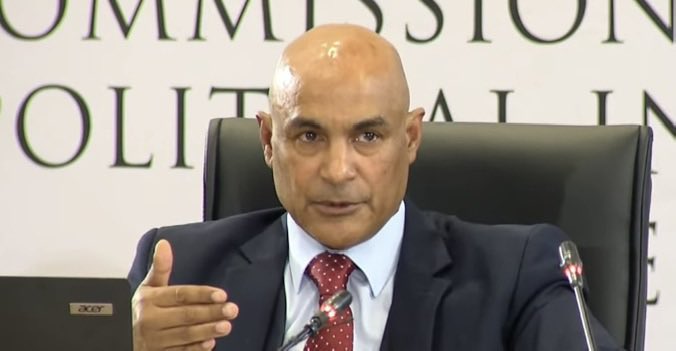 Sunflowerreal's tweet photo. I need Ntate Padayache to submit a statement tonight he can’t let his 44 years experience and good name go to waste because of Andrea’s lies ngeke .#MadlangaCommissioninquiry #MadlangaCommission https://t.co/GYde4vVvk5