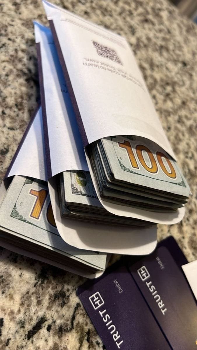 ManOfFocus_'s tweet photo. Money is coming, bro. https://t.co/R8x1VDmXlQ