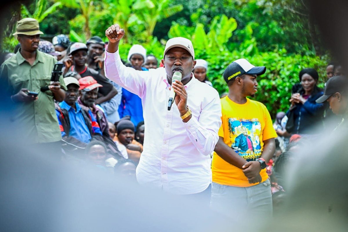 C_NyaKundiH's tweet photo. Samuel Kiarie, also known as “Generali,” has been identified as one of the goons working for Kawanjiku.

He is based in Gathanga Muchatha Ward and is reportedly preparing to run for the MCA seat in the area.

Samuel also runs a local football club known as Starshine FC. https://t.co/mxWskfsB7Z