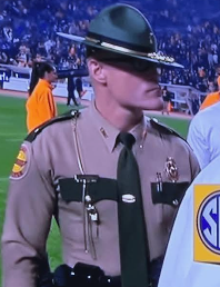 brojustlet6637's tweet photo. @Pale_ssnake that damn cop https://t.co/gwM21Hrwnd