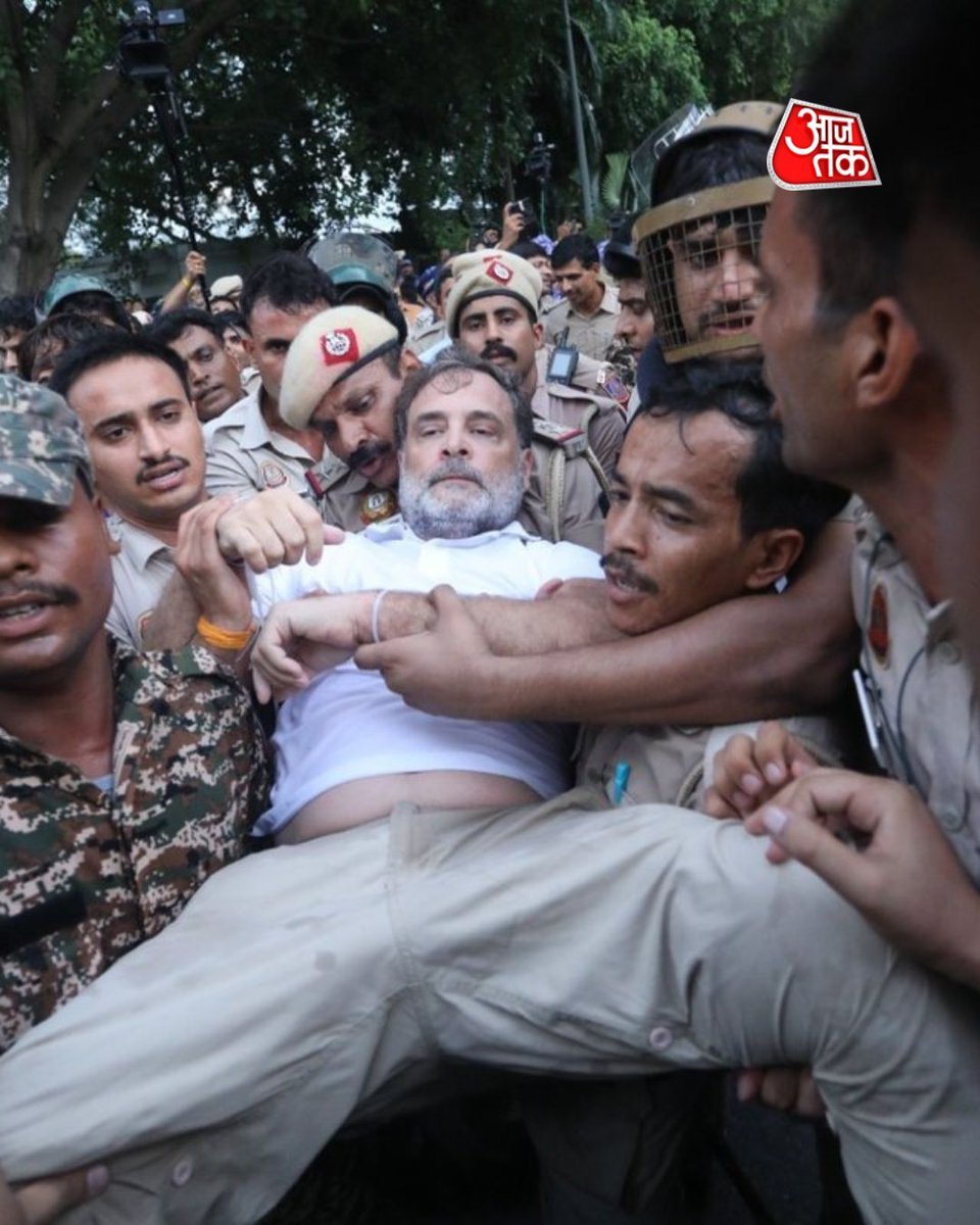 Janta_View's tweet photo. Rapist Ko Tickets aur Protestors Ko Jail 

#Rahulgandhi #JantarMantar #CJP https://t.co/TOi3wITqjT
