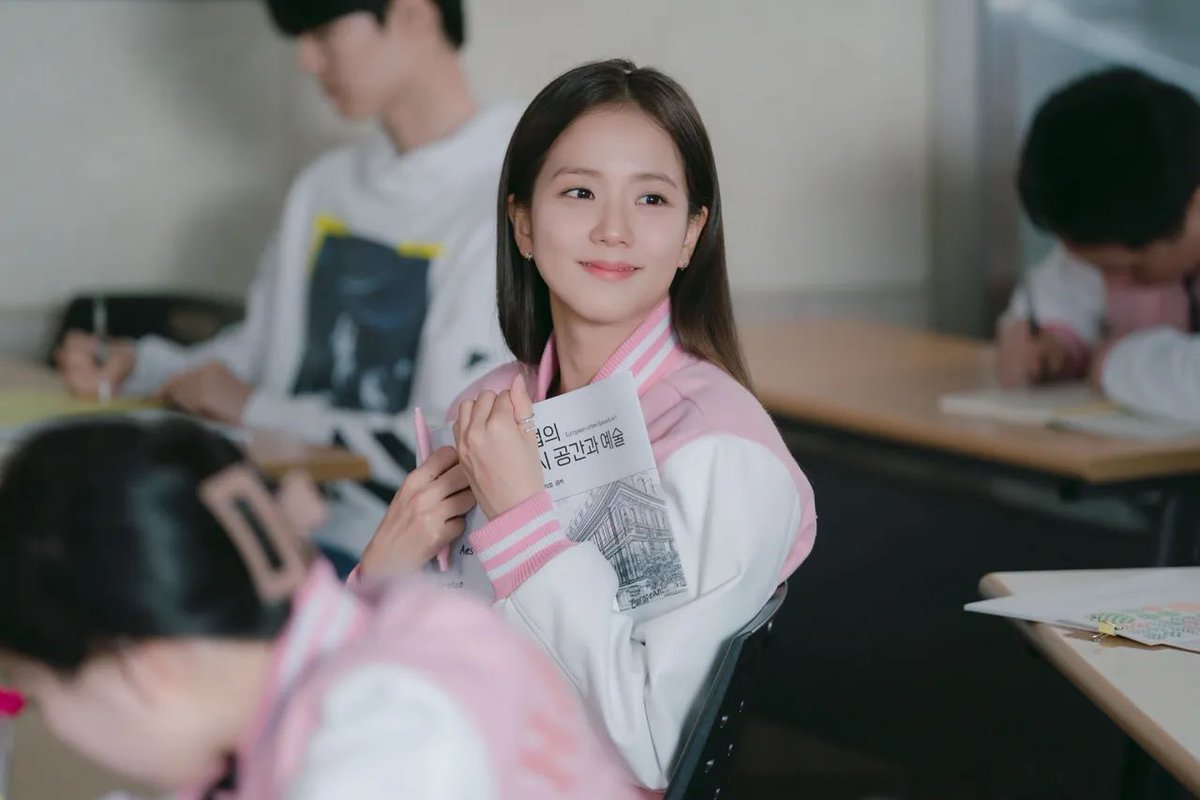 hiroppi_sp's tweet photo. Another massive achievement for Actress JISOO!!

Boyfriend on Demand ranked #60 out of 8,195 titles in Netflix’s What We Watched Report (Jan–Jun 2026), with 16.1M views and 160.9M hours watched, placing it in the Top 0.73% of all series. 

JISOO continues to prove that every acting project she takes resonates with audiences around the world. 

@officialBLISSOO @netflix