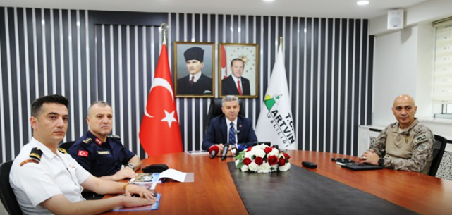 batasertborcka's tweet photo. https://t.co/xv9H2uzcXh
Artvin’in Huzuru” İl Güvenlik ve Asayiş Bilgilendirme Toplantısı” Gerçekleştirildi https://t.co/BUwRrfezGF