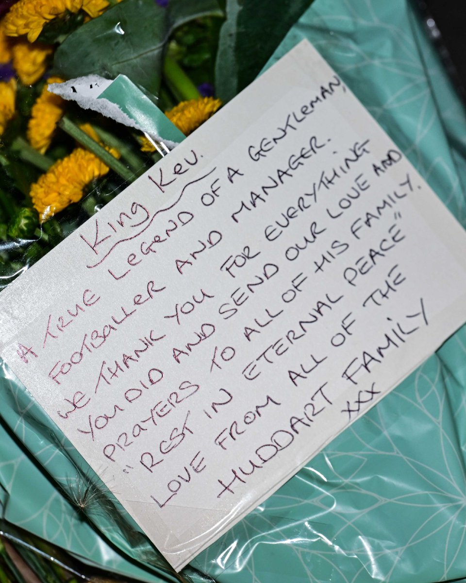 NUFC's tweet photo. Remembering King Kev.

Supporters can now leave messages of condolence to Kevin Keegan in-person at St. James' Park and online. Full details below.