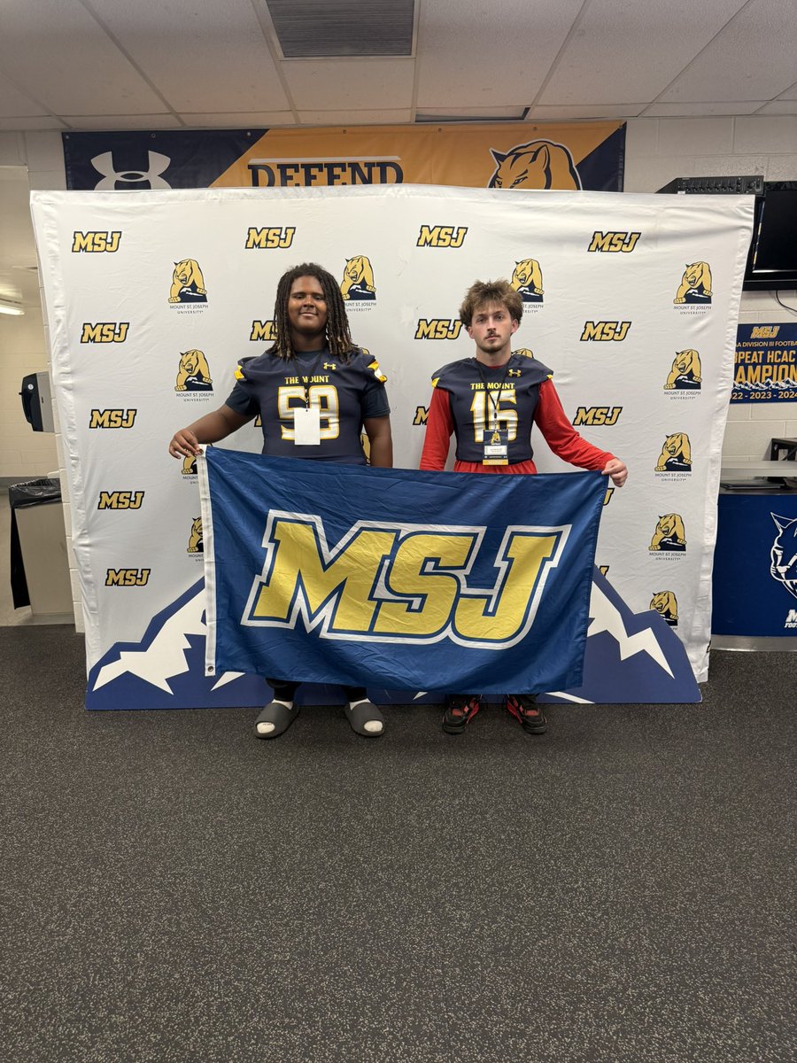 jordanellis59's tweet photo. After a amazing talk with @CoachHug9 and a amazing visit I am blessed to receive my first of many offers to @MSJ_FB time to put my head down and keep grinding!! MOUNT UP 🔵🟡 https://t.co/Q0OxW1LG8j