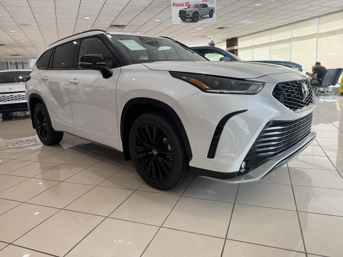 chulitodePR's tweet photo. Estas buscando un toyota nuevo pero no tienes miedo del proceso? Llamame al 787-221-7187 y te monto hoy mismo! https://t.co/Tb1yFRLTIE