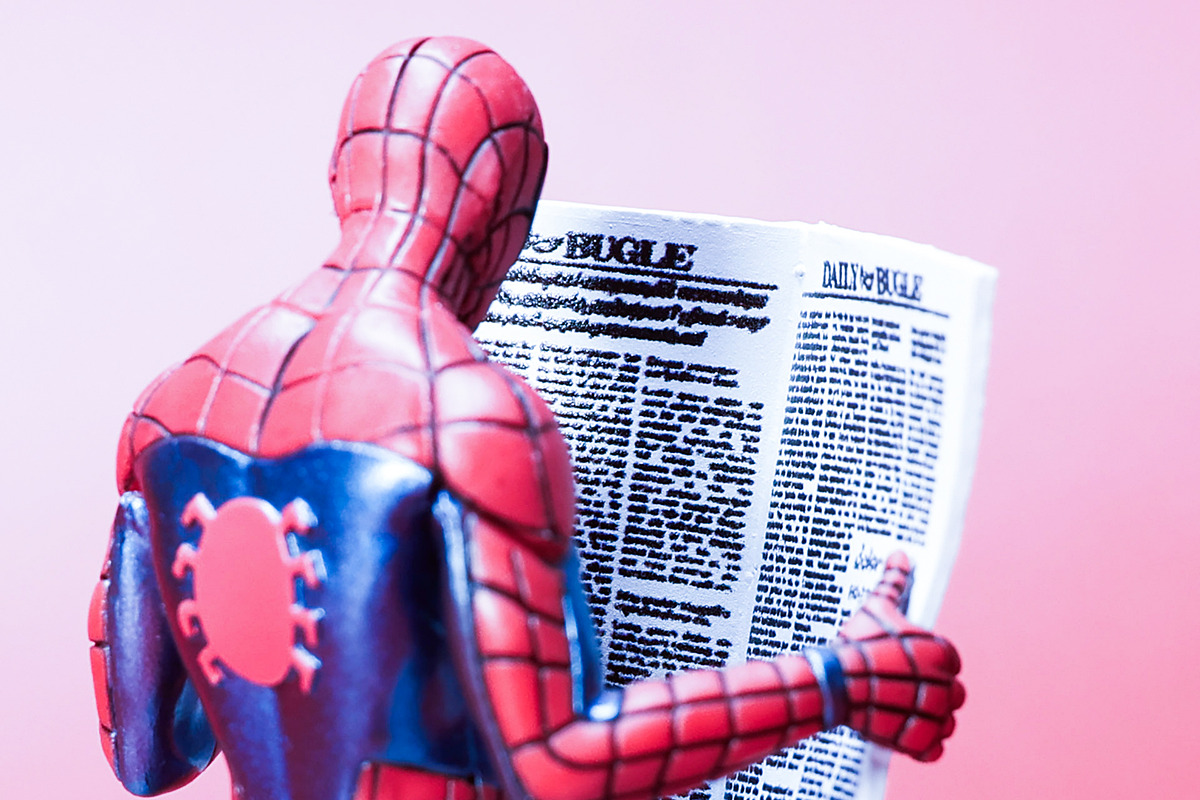 SR+ スパイダーマン -DELUXE EDITION-」【ガチャ撮り下ろし】 新聞