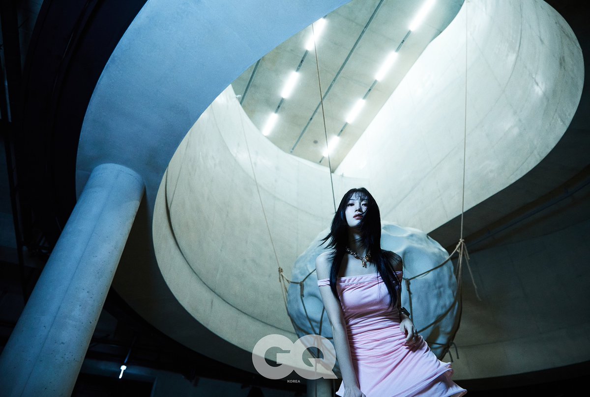 todayintwice's tweet photo. 2 years ago today, MOMO's magazine photoshoot with GQ Korea was released. https://t.co/VoheZLaO2P