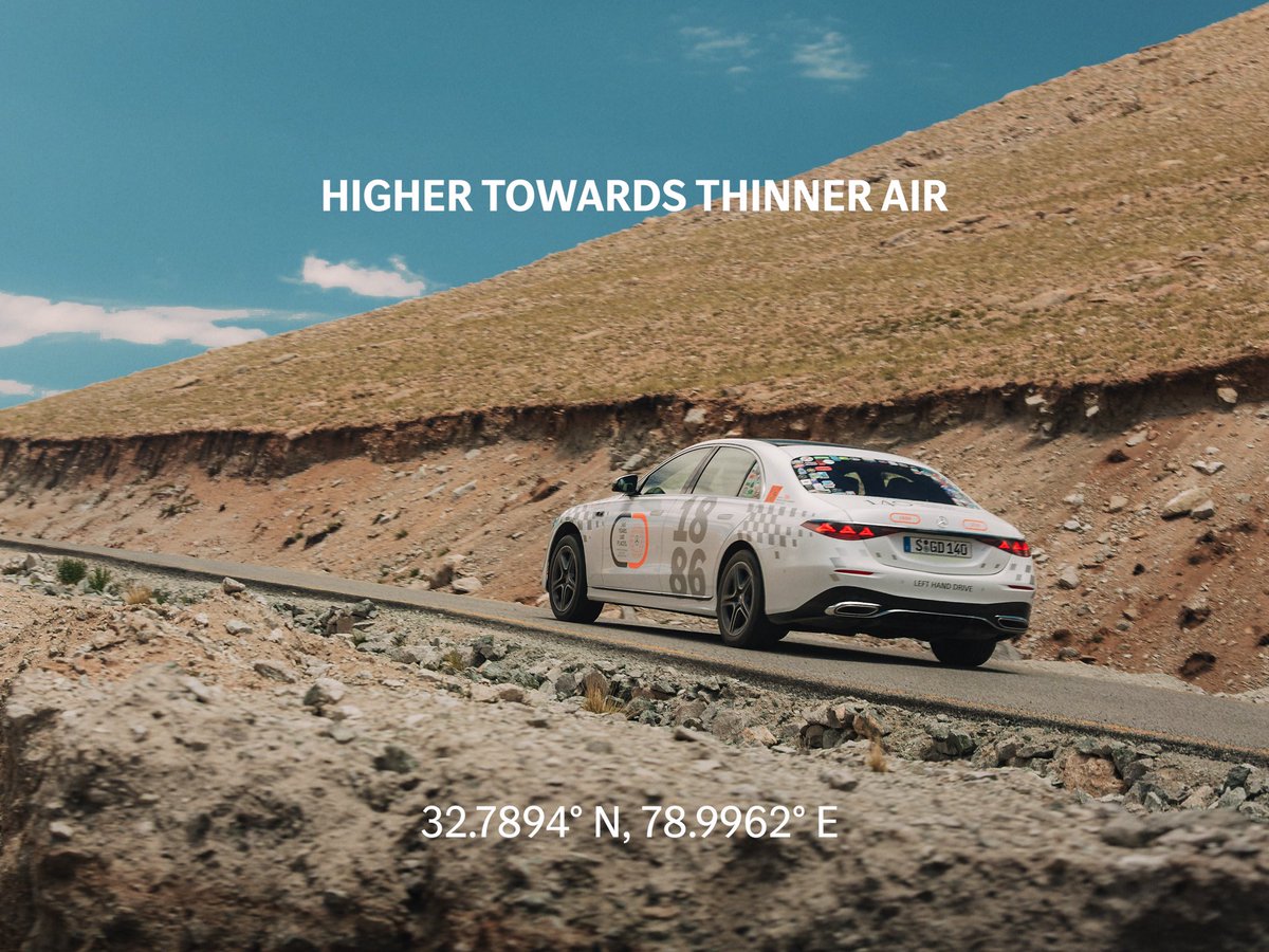 MercedesBenzInd's tweet photo. Best seat in the house. Altitude: 19,024 ft. 🇮
The new S-Class has reached Umling La — the world’s highest motorable pass — as we celebrate 140 years of Mercedes-Benz.
None of it possible without the extraordinary craftsmanship of the @BROindia. Thank you for the road, the journey, and everything that comes with it. 

#MercedesBenz140 #UmlingLa #Himank
