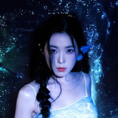 irenerv30329_'s tweet photo. 귀 한쪽은 사람이구나? https://t.co/VjlDlwKnP1