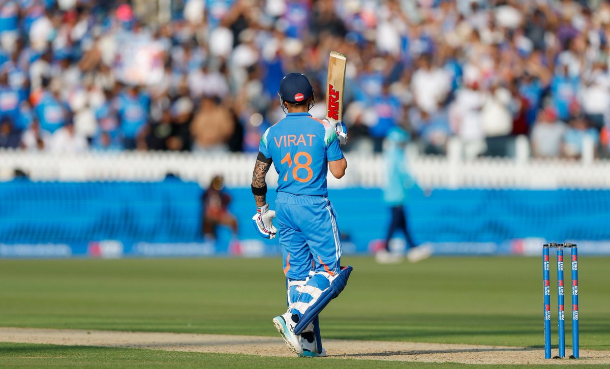 ImTanujSingh's tweet photo. VIRAT KOHLI IN ODIs SINCE 2023:

Innings - 49.
Runs - 2470.
Average - 65.0.
Strike rate - 98.99.
Hundreds - 10.
Fifties - 15.
Highest score - 166*.

This is Just Unbelievable numbers of King Kohli - The GOAT. 🐐 https://t.co/b55V0pUDO2