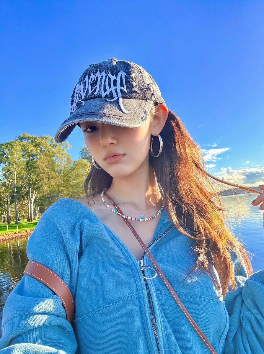 DazziUpdates's tweet photo. Danielle just posted on Instagram !!!! 🩵 https://t.co/yeU6hYI6p2