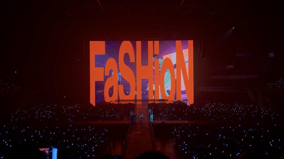 yscesh's tweet photo. Cortis PYPD Stage 🦛 https://t.co/lcYTGZ9TgO