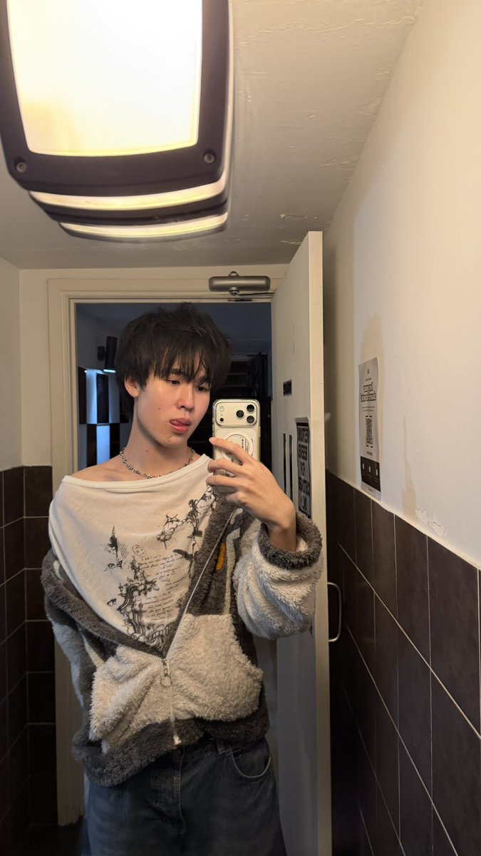 meowiexbjf's tweet photo. ⠀(𐙚´꒳`)。 moot hunt ! #promotwt .
⠀
⠀⠀⠀⠀✦⠀meo⠀ ➴
⠀𝄞 he / him ⠀◡◡ scorpio ﹕
◠◠ ₊ guys im new to this ◞ ⟡
MDNI
ヽ(*^ω^*)ノ - I play pc games too!!!!!
♡ + ↺ to be moots !
⏑ ˚ #moothunt〃・ #moots #animetwt #gamerbf https://t.co/ELwh0uEcds