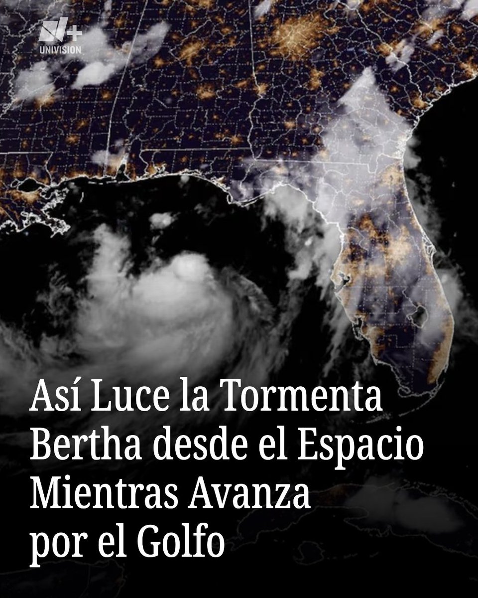 nmasunivision's tweet photo. La NOAA mostró nuevas imágenes satelitales de Bertha mientras la tormenta avanza por el Golfo de México. El NHC alerta por lluvias de hasta 6 pulgadas y marejada ciclónica de hasta 4 pies en zonas costeras. 

Sigue la cobertura en nuestro LiveBlog: https://t.co/CjegJzhVUG 

Foto: NOAA