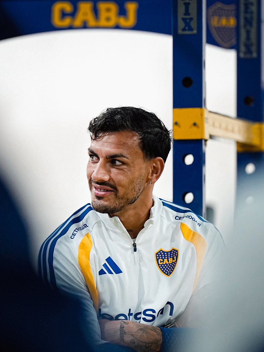 la12tuittera's tweet photo. 💙💛💙Leandro #Paredes a disposición en #BocaPredio y cambiando el chip, de modo Mundial a Modo #Boca.👏👏👏 https://t.co/Iway1Sgqhk