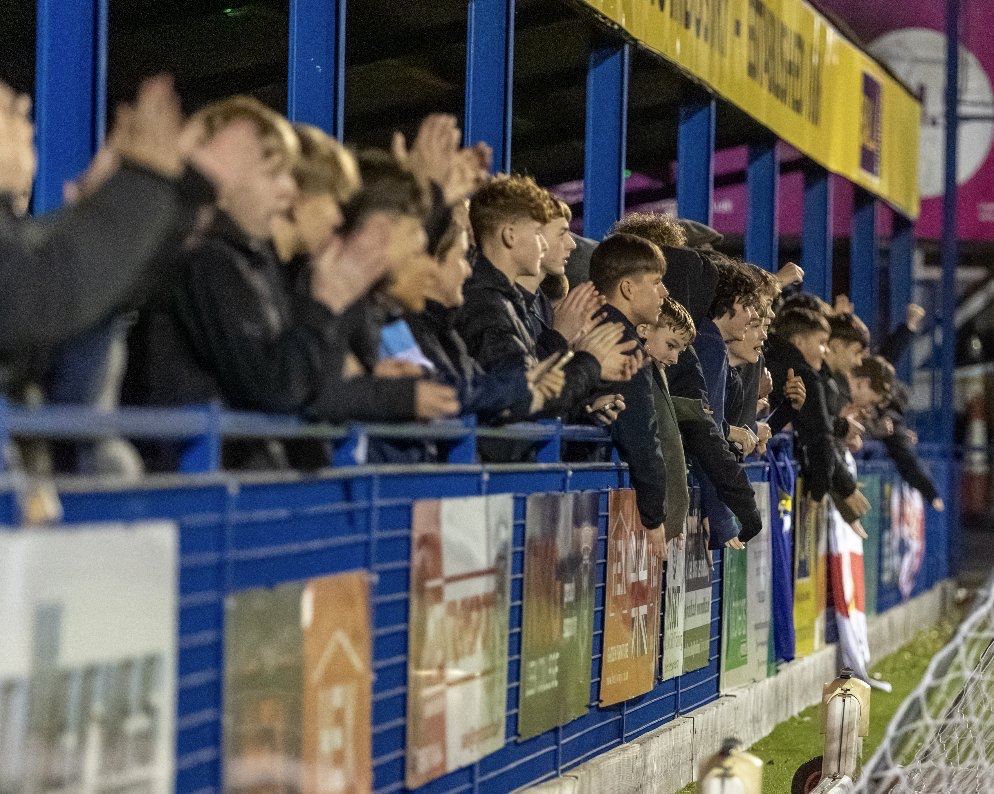 leektown's tweet photo. Who’s joining us at Kidsgrove tonight then Blues fans ? Send us your score predictions below 👇 https://t.co/SxqE1RsstV