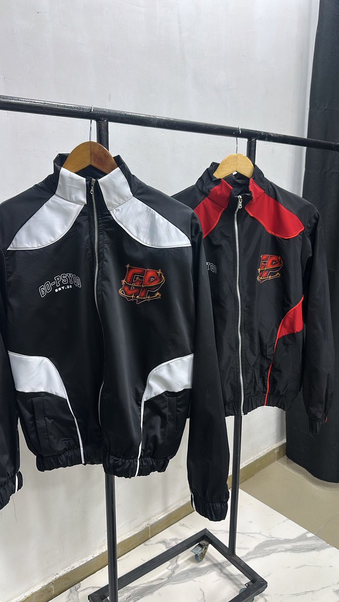 Simplicity072's tweet photo. Behind every successful brand is quality manufacturing. From graphic tees to hoodies, jackets,we bring your ideas to life. . 🧵We don’t just manufacture clothes we help build brands. Every piece in this post was proudly produced by SIMPLICITY. Ready to create yours? 📩 https://t.co/ArT6zWGFr7