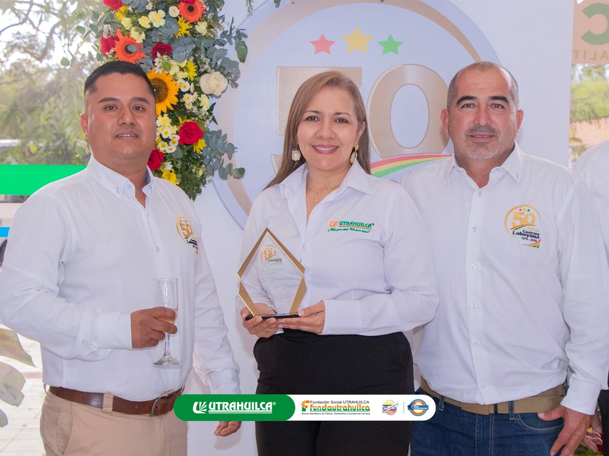 Utrahuilca's tweet photo. 🎉 UTRAHUILCA celebra los 50 años de COOTRANSLABOYANA, destacando su valioso aporte al desarrollo del sur colombiano. Más de 20 años de confianza y trabajo conjunto nos inspiran a seguir construyendo región. 💚💛 https://t.co/FRYIHcLAm2