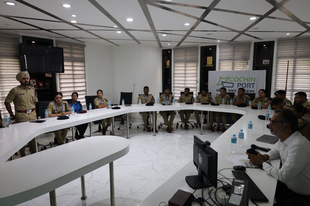 cochin_port's tweet photo. Cochin Port Authority had the privilege of welcoming 21 IPS Probationers as part of their Basic Course Training to gain insights into the port sector and its operations.
The officers were welcomed by Shri Joydeep Ghosh Dastidar, Secretary, Cochin Port Authority. Informative sessions were led by Shri D. Anil Kumar, Senior Deputy Traffic Manager, CoPA, and Capt. Bhaskar Krishnan Kunji, Dock Master, CoPA, who provided the probationers with valuable insights into port management and maritime operations.