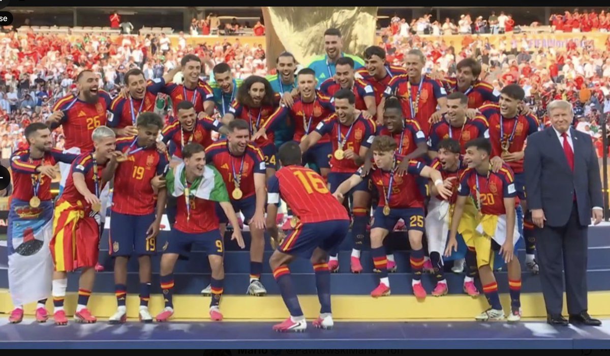 joybhattacharj's tweet photo. Given that they conceded just one goal in the entire tournament, the guy that the Spanish had the most difficulty keeping out was the 80 year old on the extreme right. https://t.co/P7CnpLAiJ1