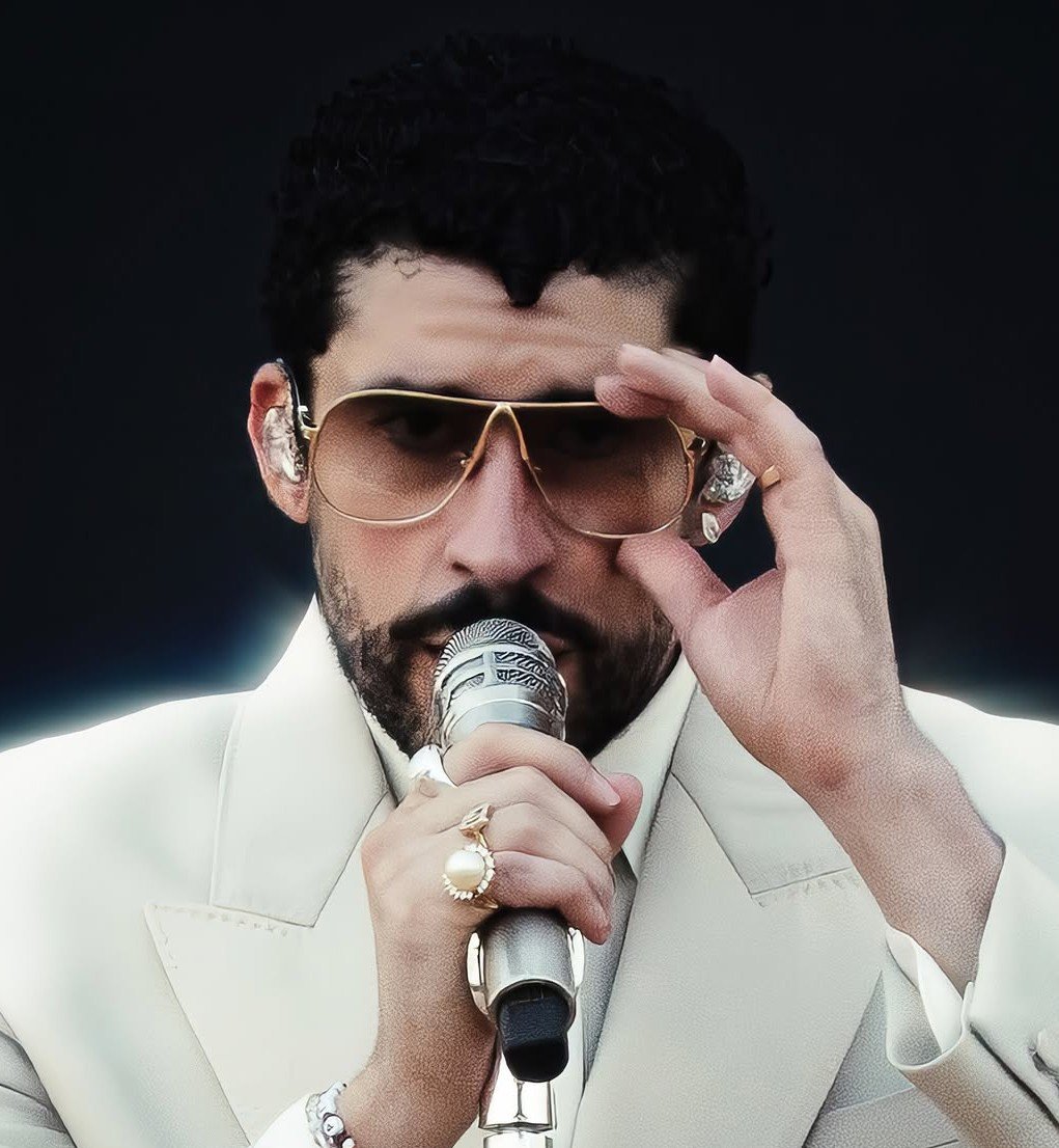 keiveiec's tweet photo. Mañana, Bad Bunny cerrará la etapa europea de su DeBÍ TiRAR MáS FOToS World Tour en Bruselas, Bélgica. 🇧🇪 https://t.co/ogTZcYsztC