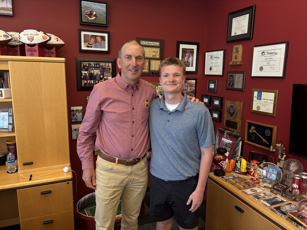 scottreister's tweet photo. #Cyclones AD Jamie Pollard meeting our @KCCINews intern @Nathan_Porter4. Nathan is rumored to be on the list of finalists to be the next man in charge. https://t.co/UPSJOyRXfc